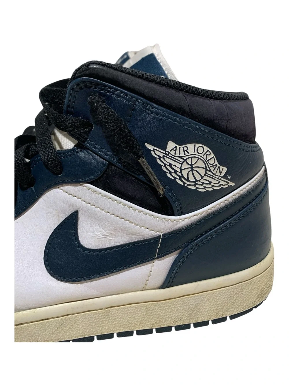 Jordan iconic mid